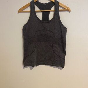 Cropped swiftly tank